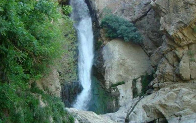 جاذبه های اطراف آبشار شلماش 