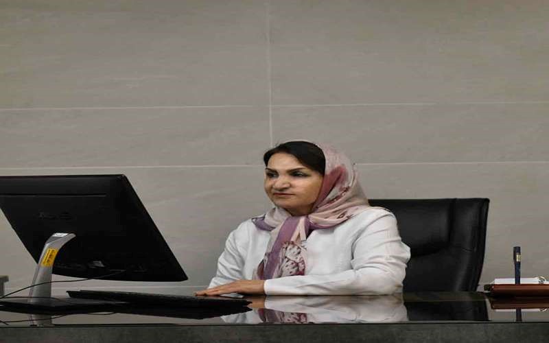 راضيه خوش فطرت